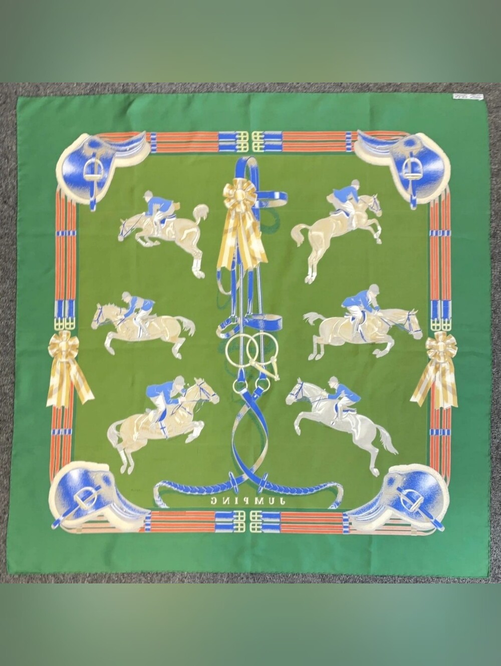 Hermès Jumping Carré 90 Silk Scarf Horse Equestrian - Picture 14 of 14